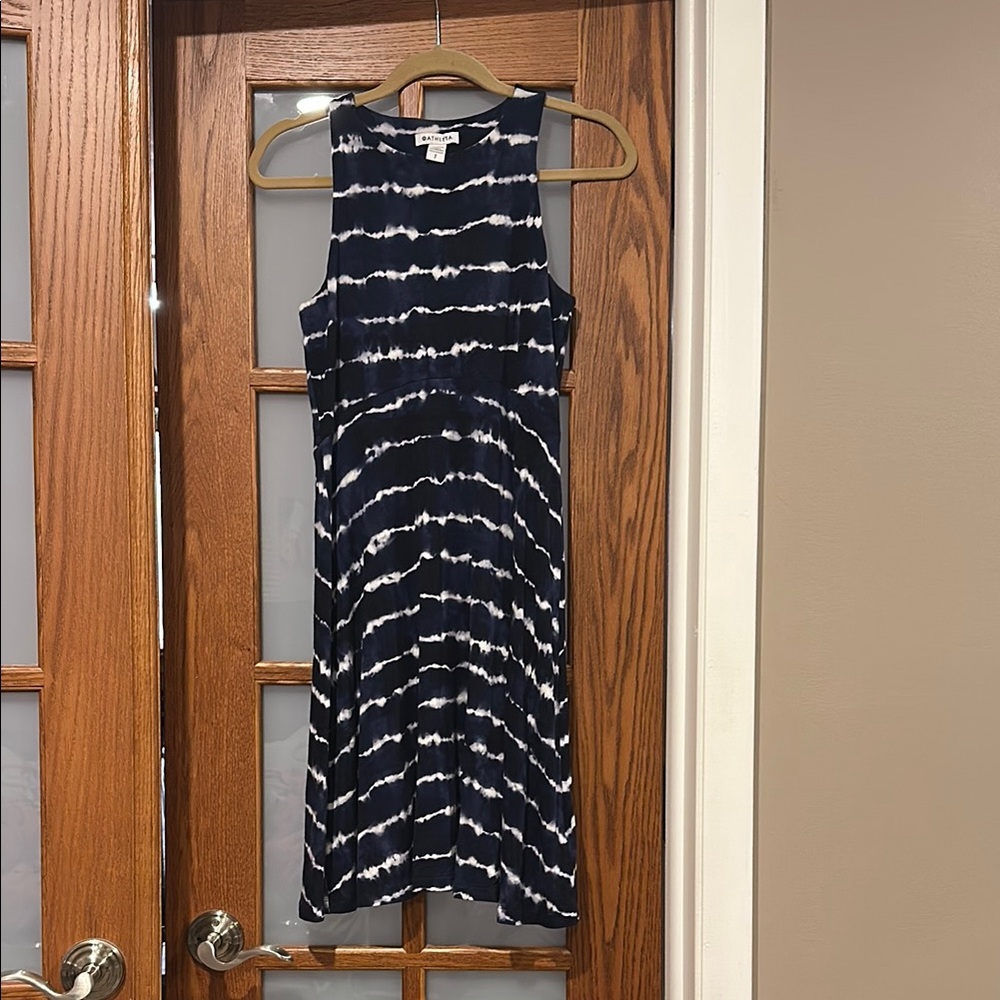 Athleta Navy and White Tie-Dye Midi Dress